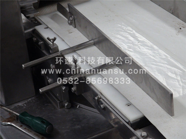 山東自動(dòng)果蔬清洗機(jī)比較不錯(cuò)的選擇 山東自動(dòng)果蔬清洗機(jī)比較不錯(cuò)的選擇