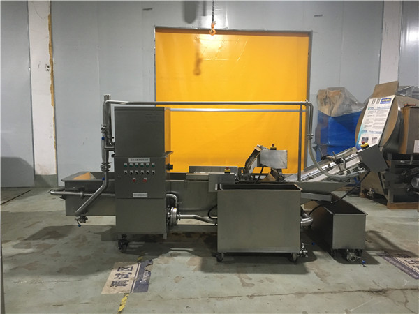 物料清洗機(jī)的上市有效解除勞動人民清洗果蔬的煩惱 物料清洗機(jī)的上市有效解除勞動人民清洗果蔬的煩惱